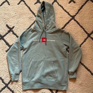Women’s North Face Hoodie